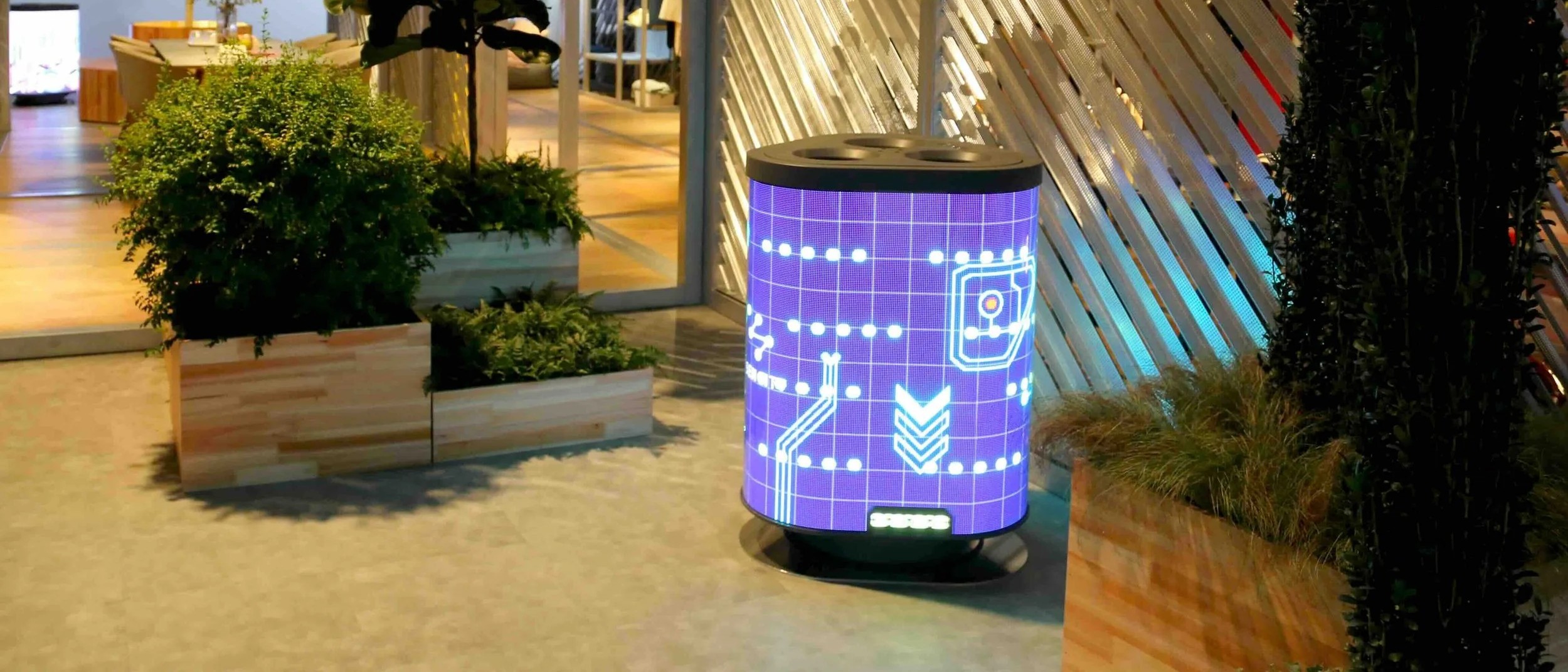 TetraBIN interactive AI receptacle installation